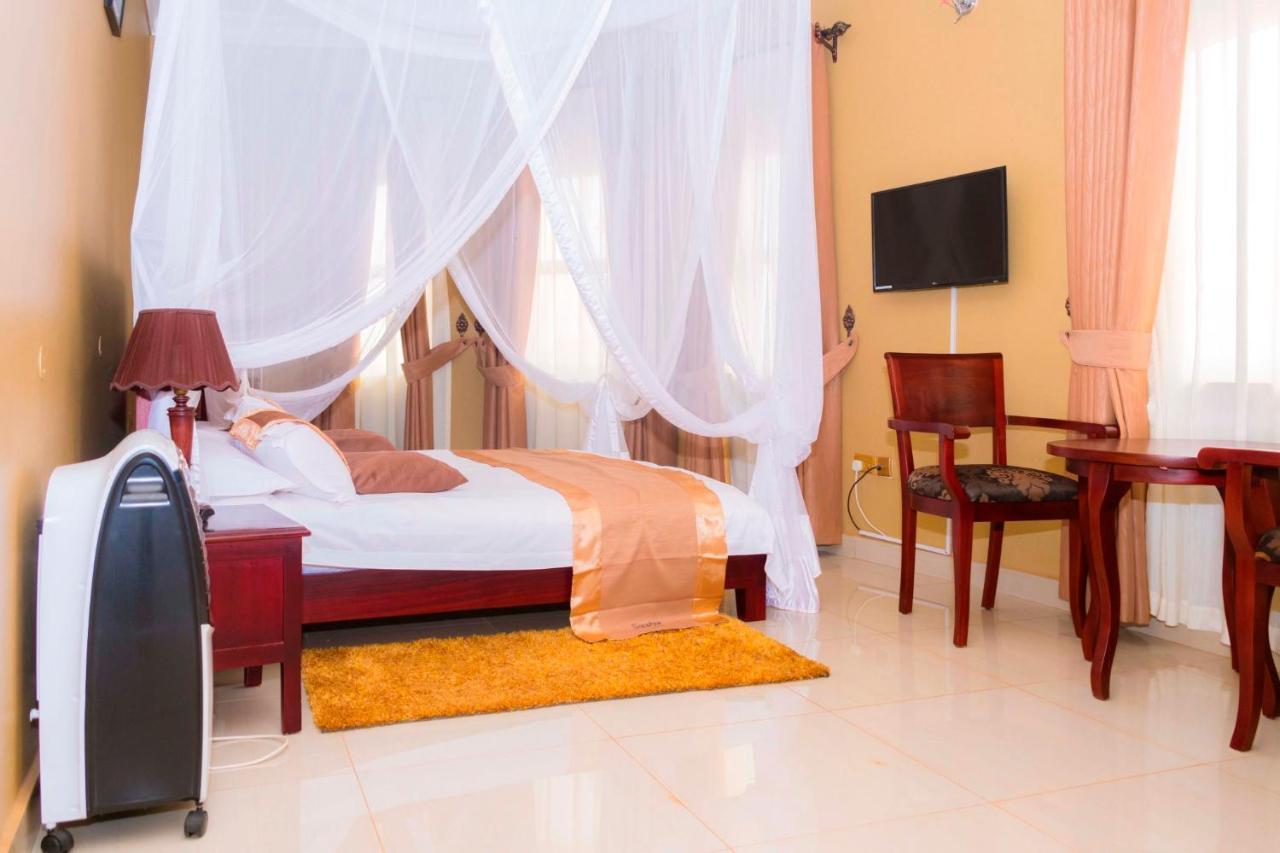 Sapphire Hotel Entebbe Kigo Kajansi Εξωτερικό φωτογραφία
