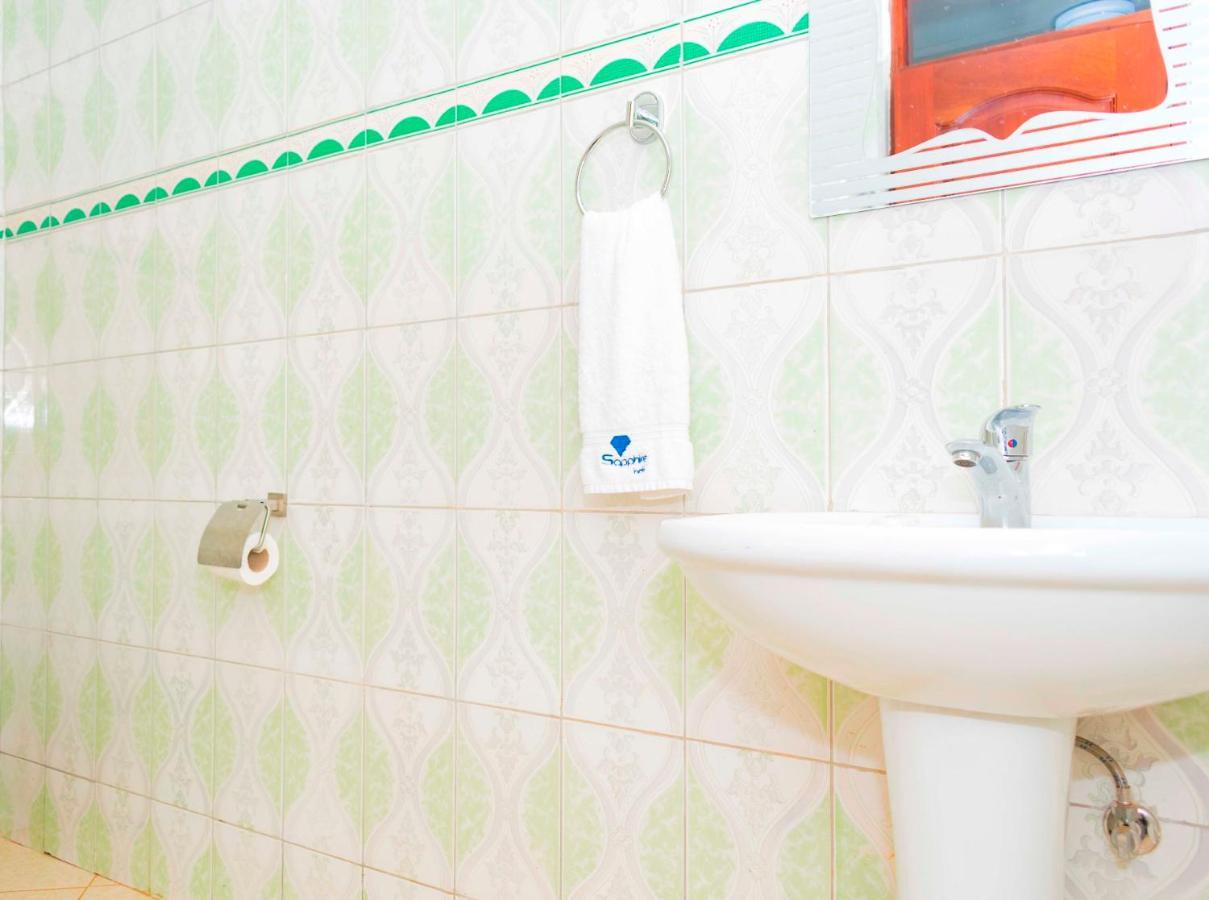 Sapphire Hotel Entebbe Kigo Kajansi Εξωτερικό φωτογραφία