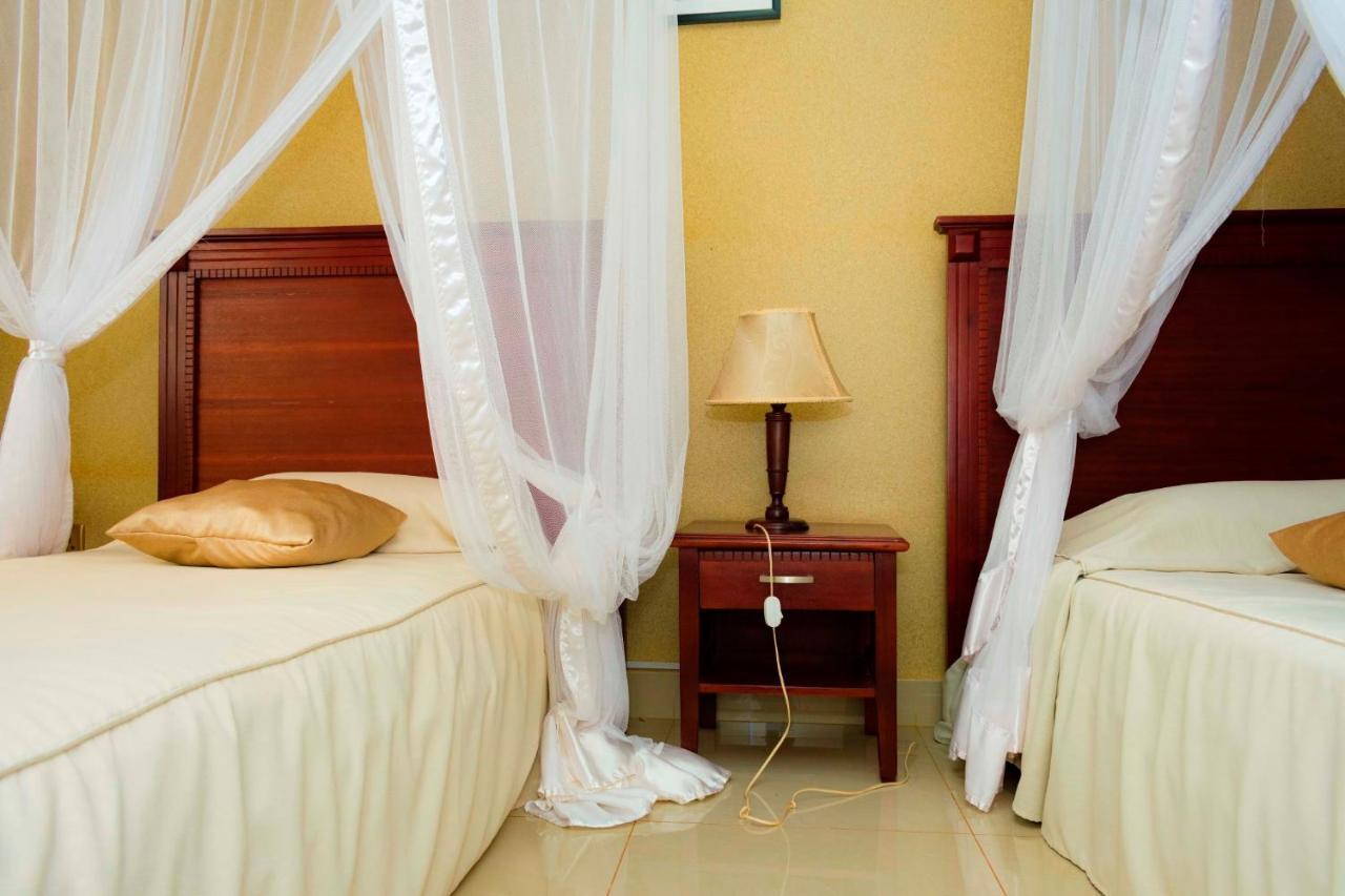 Sapphire Hotel Entebbe Kigo Kajansi Εξωτερικό φωτογραφία