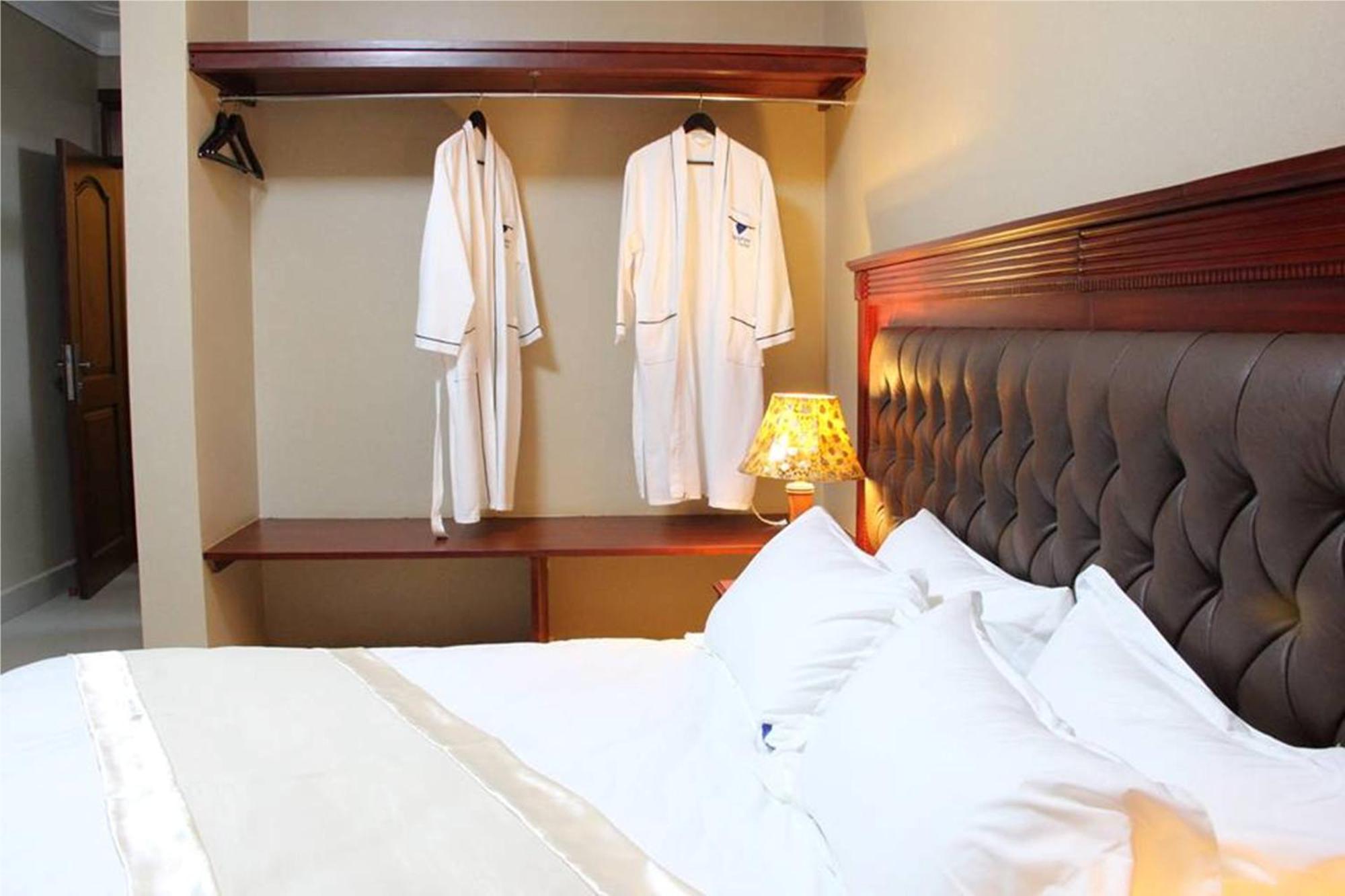 Sapphire Hotel Entebbe Kigo Kajansi Εξωτερικό φωτογραφία
